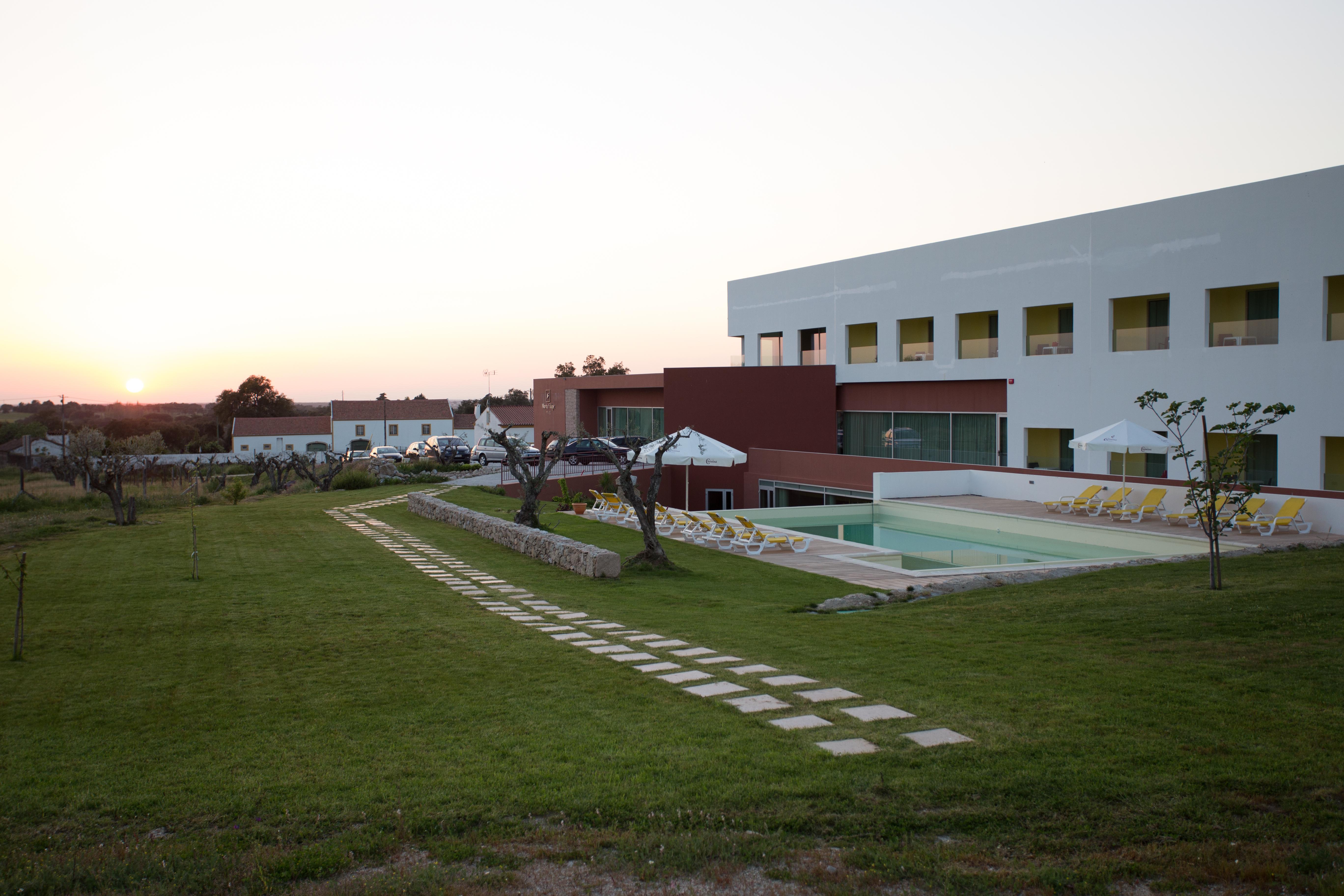 Monte Filipe Hotel อัลปาเญา ภายนอก รูปภาพ